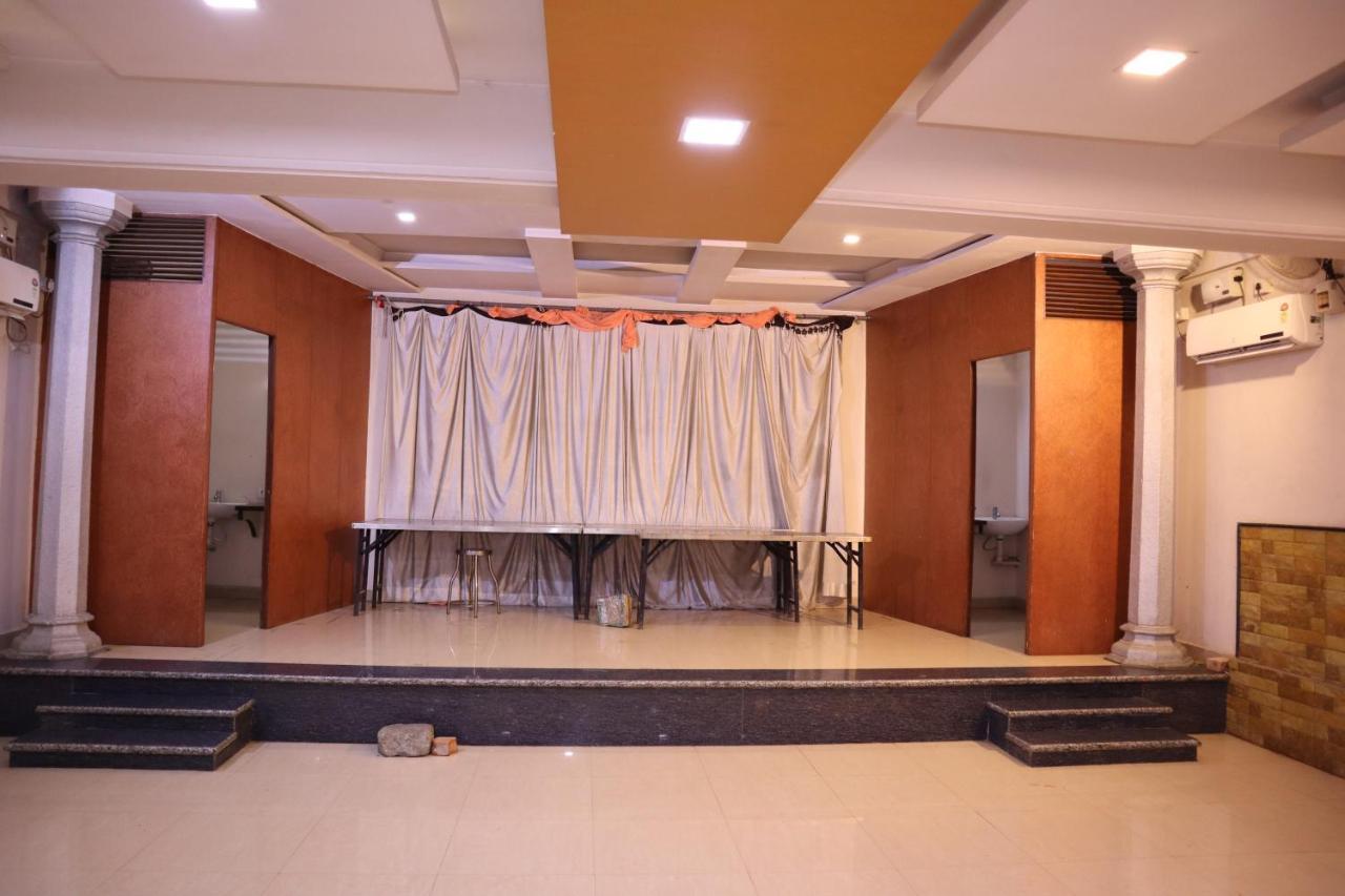 Smilestay Bns Lodge Bangalore Exteriör bild