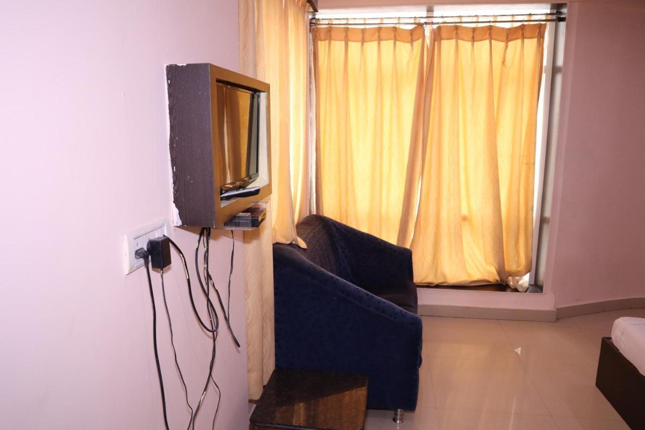Smilestay Bns Lodge Bangalore Exteriör bild