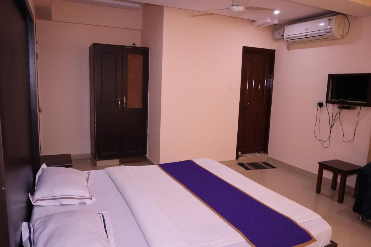 Smilestay Bns Lodge Bangalore Exteriör bild
