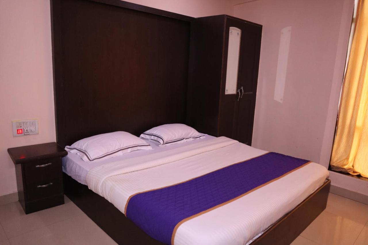 Smilestay Bns Lodge Bangalore Exteriör bild