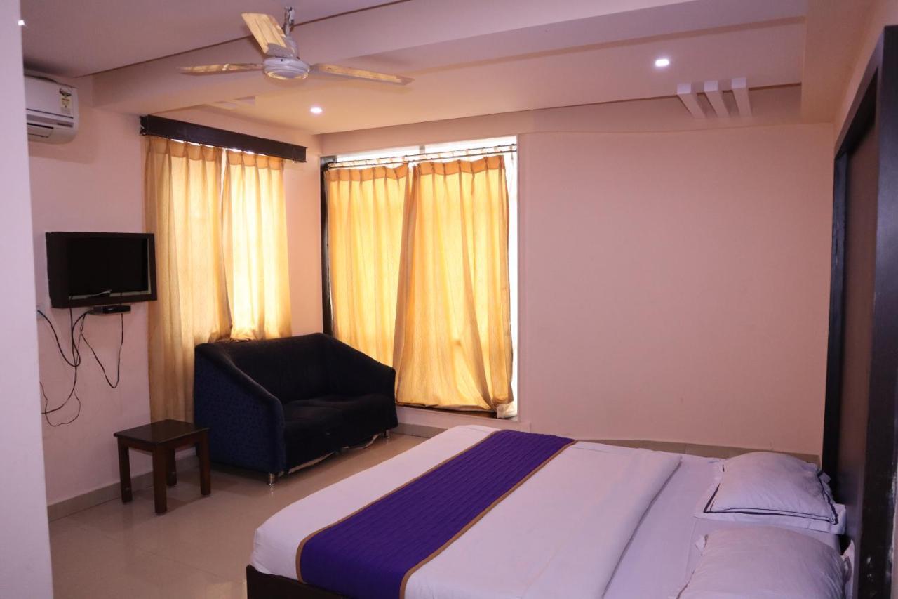 Smilestay Bns Lodge Bangalore Exteriör bild